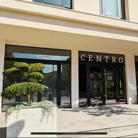 Apartament Exclusive St Constantine