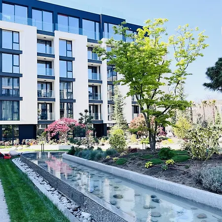 Exclusive St Constantine Apartment *