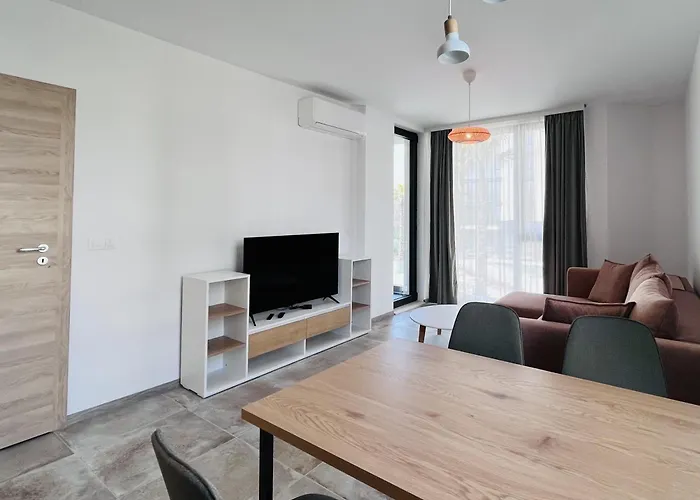 Exclusive St Constantine * Saints Constantine and Helena